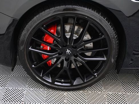 Used 2020 Maserati Ghibli S GranSport Q4 AWD/4WD image 21