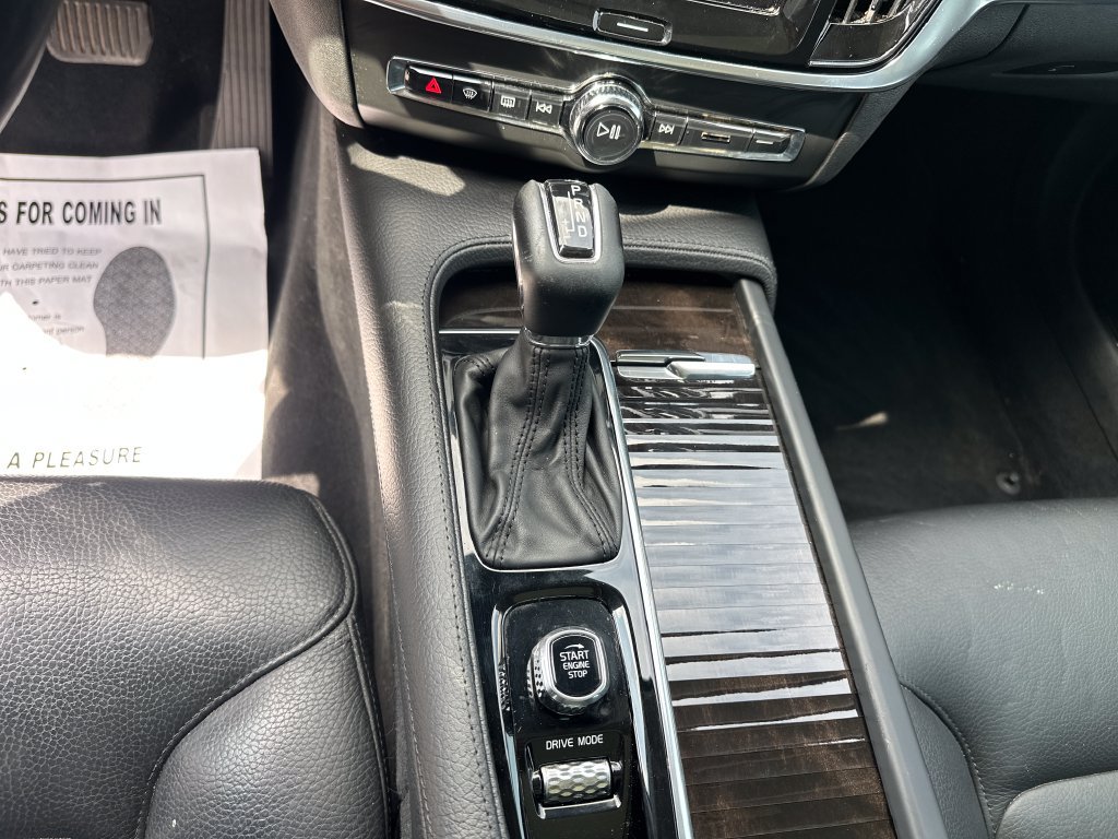 Used 2018 Volvo S90 T5 Momentum w/ Convenience Package FWD image 16