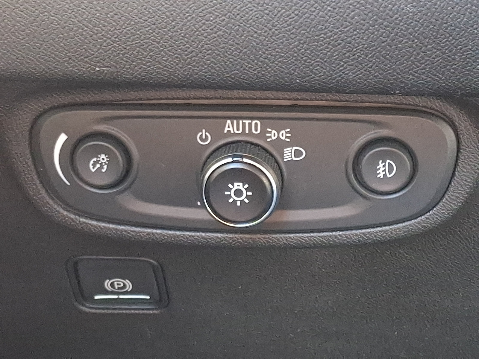 Used 2022 GMC Terrain AT4 AWD/4WD image 27