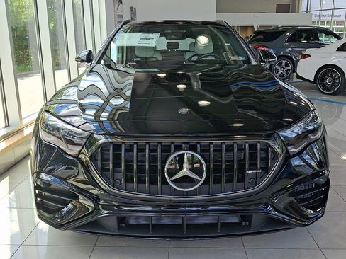 New 2026 Mercedes-Benz E 53 AMG e 4MATIC Wagon image 2