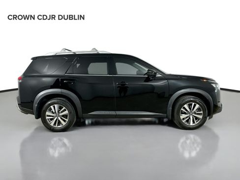 Used 2023 Nissan Pathfinder SL AWD/4WD image 5