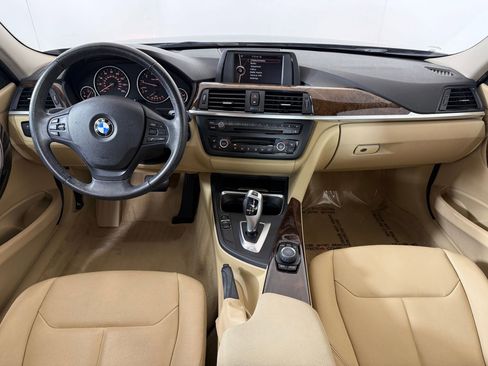 Used 2014 BMW 320i Sedan image 16