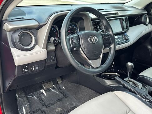 Used 2017 Toyota RAV4 Limited FWD image 17
