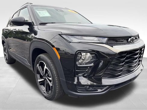 Used 2021 Chevrolet TrailBlazer RS w/ Sun and Liftgate Package AWD/4WD image 7