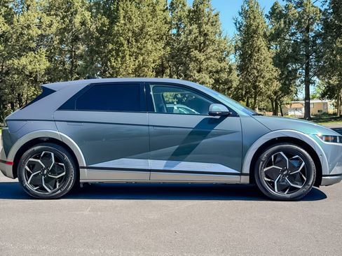 Used 2024 Hyundai Ioniq 5 Limited RWD image 3