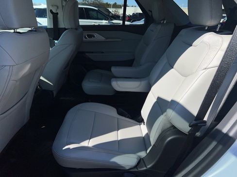 Used 2026 Ford Explorer Active w/ Active Comfort Package image 20