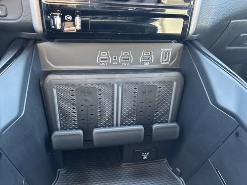 New 2026 RAM 1500 Rebel w/ Rebel Level 2 Equipment Group AWD/4WD image 30