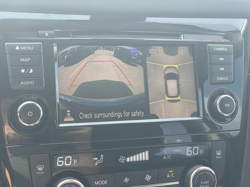 Used 2020 Nissan Rogue Sport SL FWD image 19