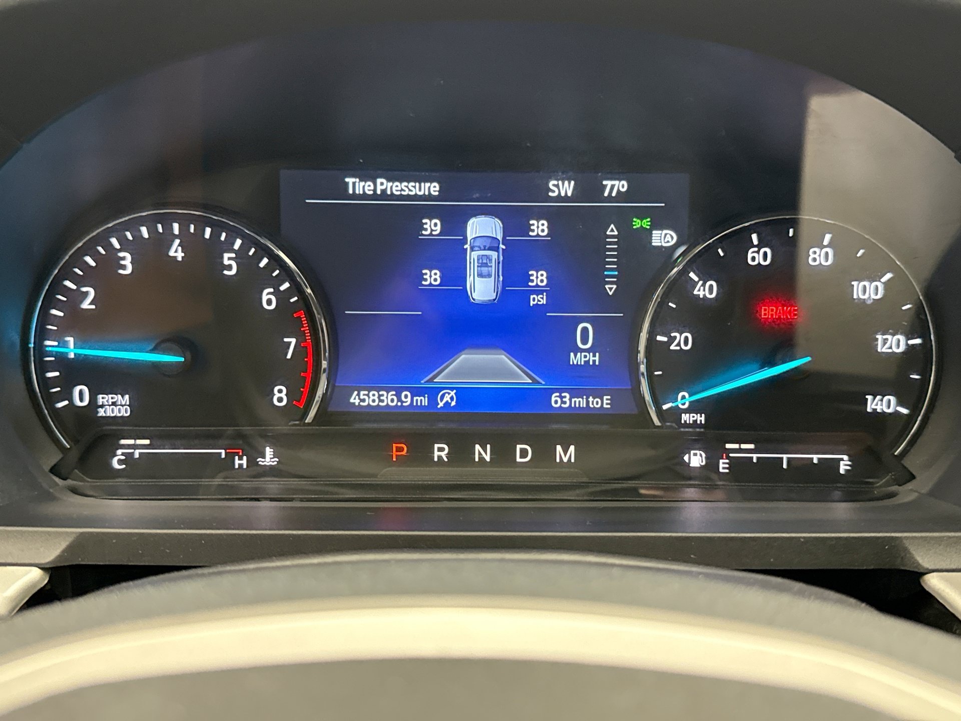 Used 2020 Ford Explorer XLT w/ Equipment Group 202A AWD/4WD image 13