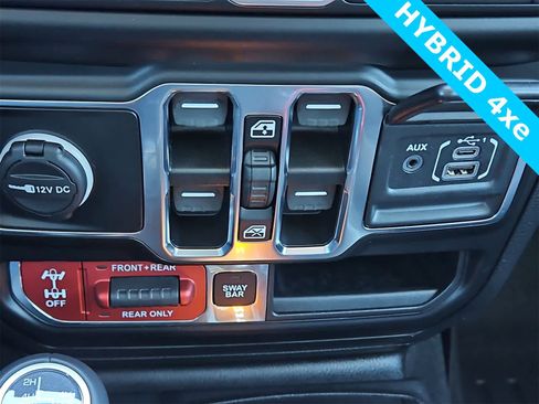 Used 2022 Jeep Wrangler Unlimited Rubicon 4xe image 29