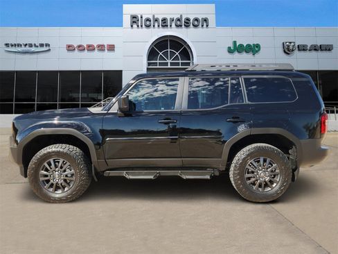 Used 2025 Toyota Land Cruiser 1958 image 3