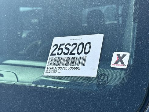 New 2025 Jeep Gladiator Rubicon w/ Convenience Group image 25