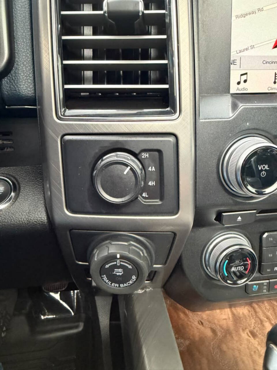 Used 2018 Ford F150 Limited AWD/4WD image 25