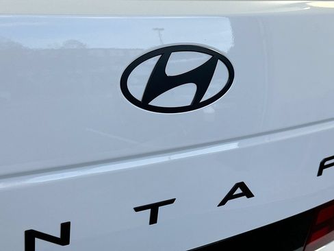 New 2026 Hyundai Santa Fe Calligraphy FWD image 21