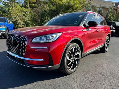 Used 2023 Lincoln Corsair Reserve w/ Equipment Group 201A image 8