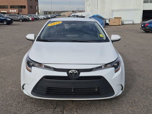 Used 2024 Toyota Corolla LE image 3