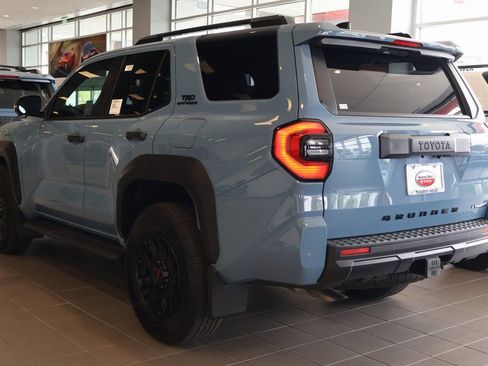 Used 2026 Toyota 4Runner TRD Off-Road Premium AWD/4WD image 4