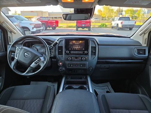 Used 2024 Nissan Titan SV w/ SV Convenience Package AWD/4WD image 3
