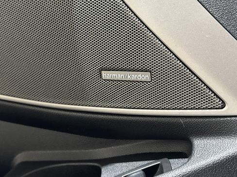 Used 2022 BMW M3 w/ Executive Package RWD image 29