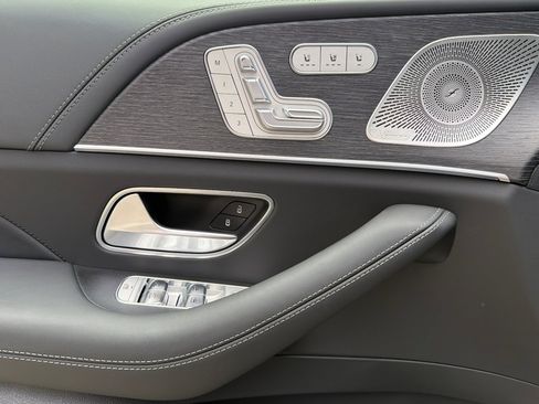 New 2026 Mercedes-Benz GLS 63 AMG 4MATIC image 10