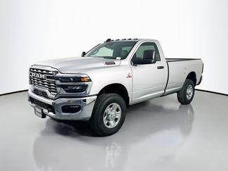 New 2026 RAM 3500 Tradesman AWD/4WD video 3