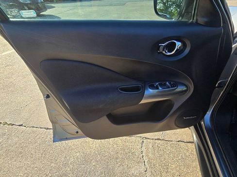 Used 2017 Nissan Juke SV w/ Technology Package FWD image 15