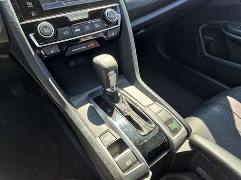 Used 2018 Honda Civic EX-L image 10
