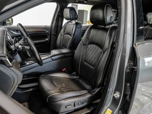 Used 2022 Buick Enclave Avenir w/ Trailering Package, 5000 lbs. FWD image 43