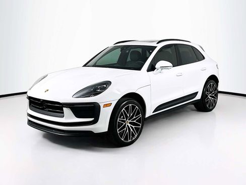 New 2026 Porsche Macan AWD/4WD image 1