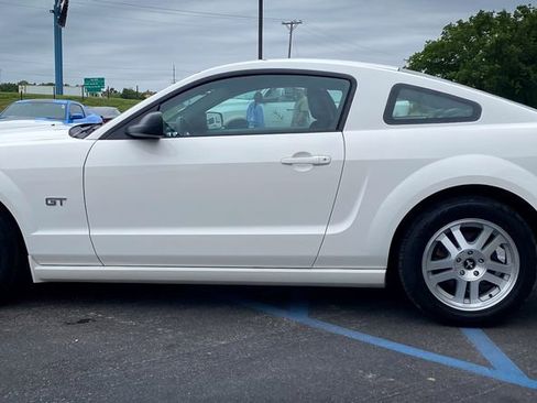 Used 2007 Ford Mustang GT RWD image 6