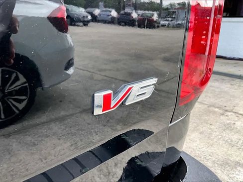 Used 2021 Chevrolet Colorado Z71 w/ Z71 Midnight Edition RWD image 21
