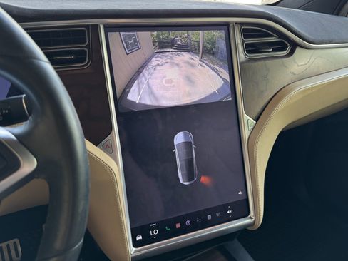 Used 2016 Tesla Model X Performance image 65