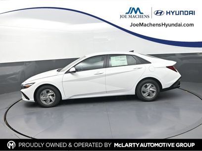 New 2026 Hyundai Elantra SE