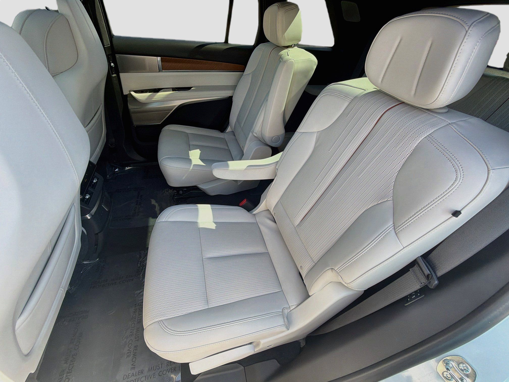 Certified 2026 Cadillac Vistiq Luxury AWD/4WD image 26