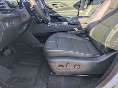 New 2026 Chevrolet Traverse High Country FWD image 12