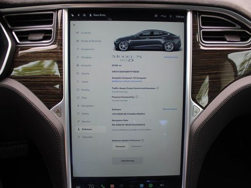Used 2015 Tesla Model S 85D AWD/4WD image 8
