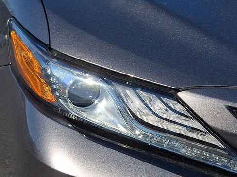 Used 2019 Toyota Camry XSE w/ Driver Assist Package image 9