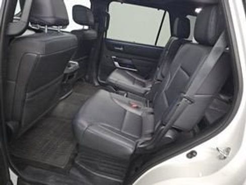 Used 2024 Toyota Sequoia Platinum AWD/4WD image 8