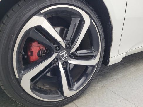 Used 2018 Honda Accord Sport image 31