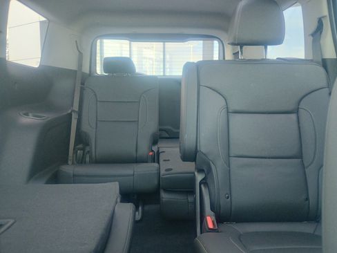 Used 2023 GMC Acadia SLT w/ Elevation Edition image 36