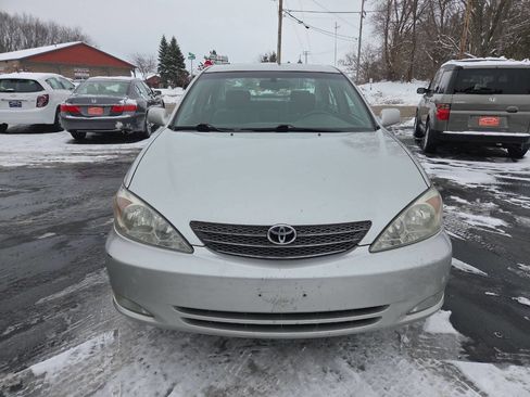 Used 2004 Toyota Camry XLE image 9