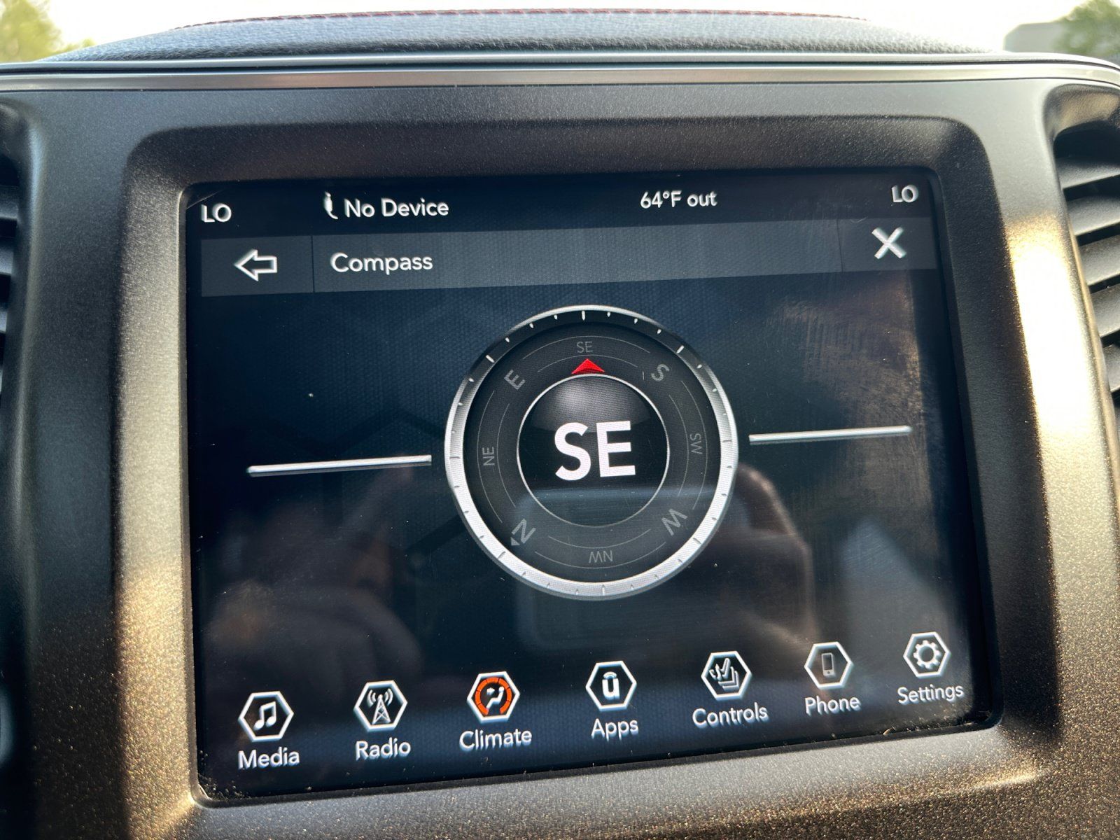 Used 2019 Jeep Cherokee Trailhawk w/ Cold Weather Group AWD/4WD image 24