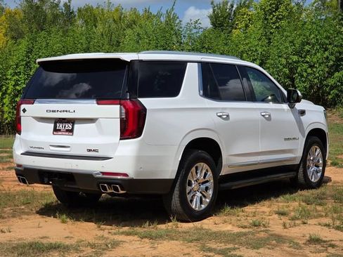 Used 2025 GMC Yukon Denali AWD/4WD image 5
