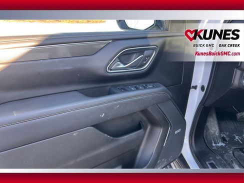 Used 2023 GMC Yukon XL AT4 image 14