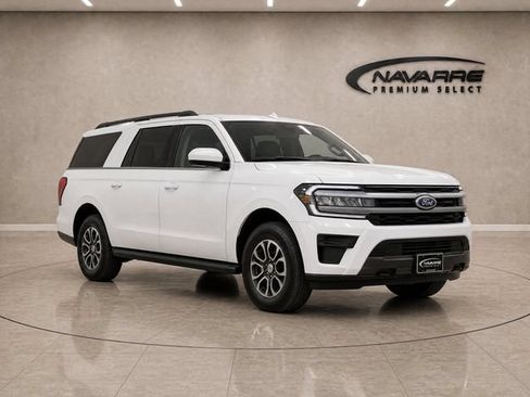 Used 2023 Ford Expedition XLT AWD/4WD image 9