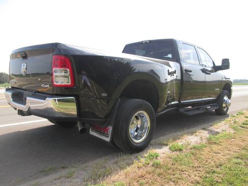 Used 2024 RAM 3500 Big Horn w/ Protection Group AWD/4WD image 6