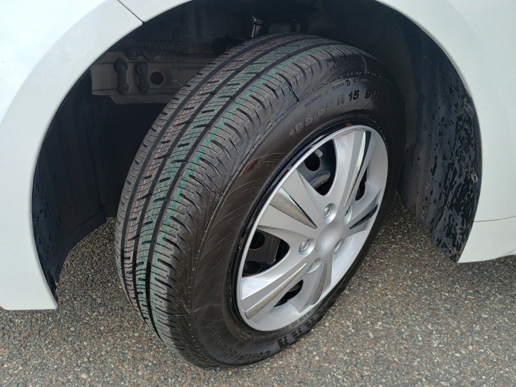 Used 2020 Toyota Corolla L FWD image 9