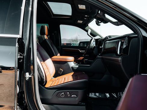 Used 2023 GMC Sierra 1500 Denali Ultimate image 50