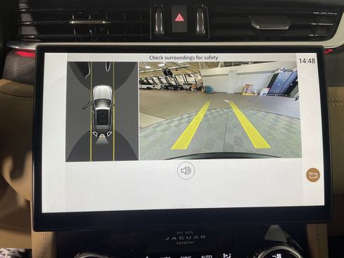 New 2023 Jaguar F-PACE S image 27