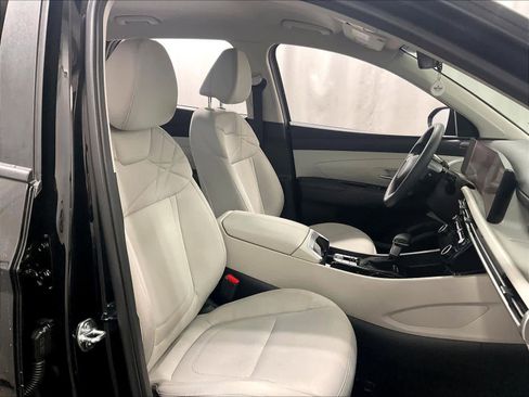 Certified 2025 Hyundai Tucson SEL image 11